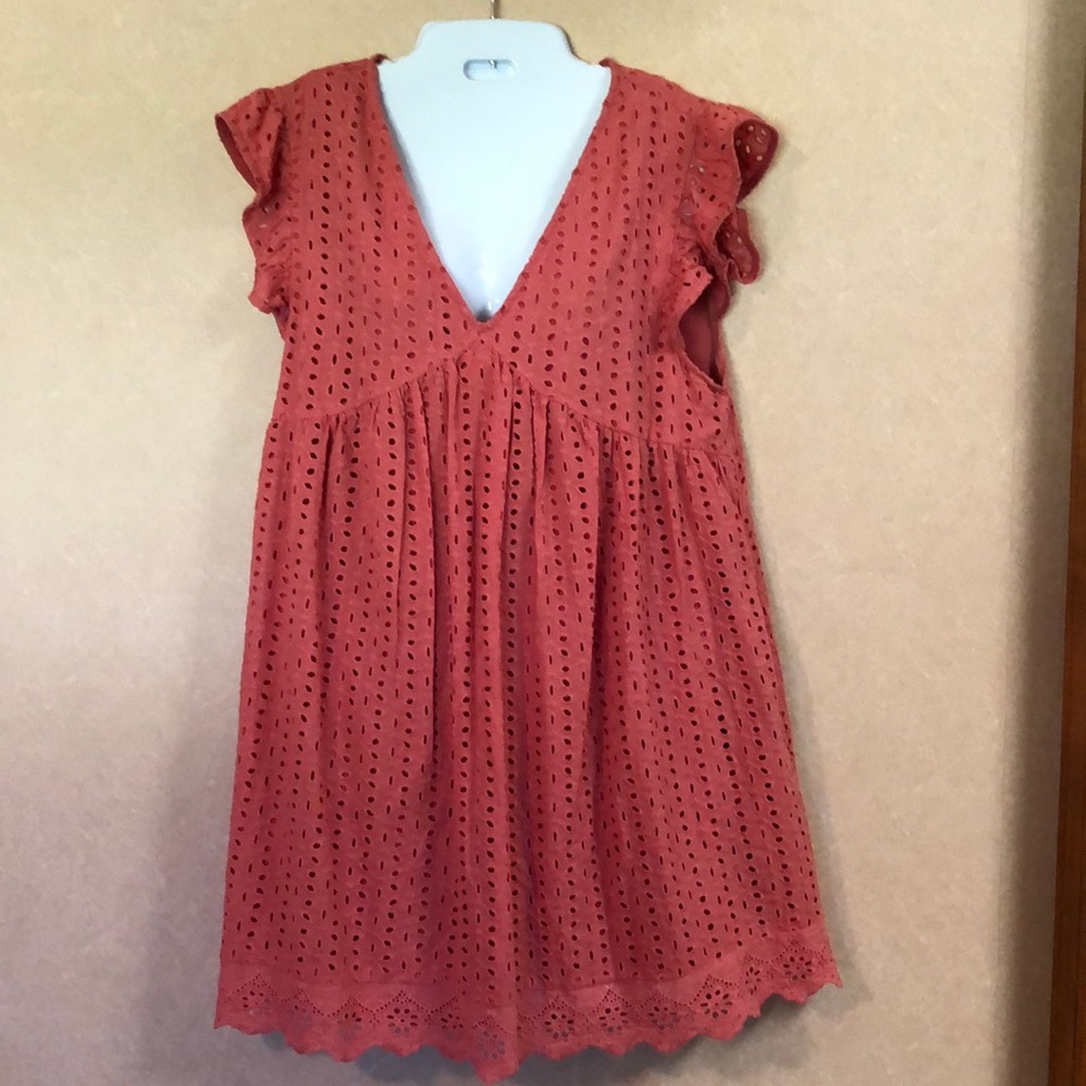 Pretty lined eyelet dress by Entro
